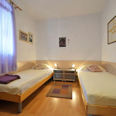 Ivan Apartment *
