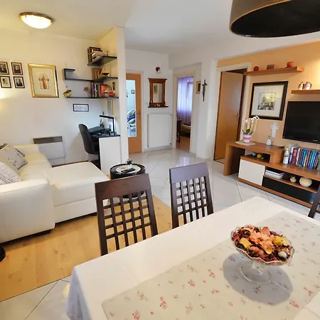 Ivan Apartment *
