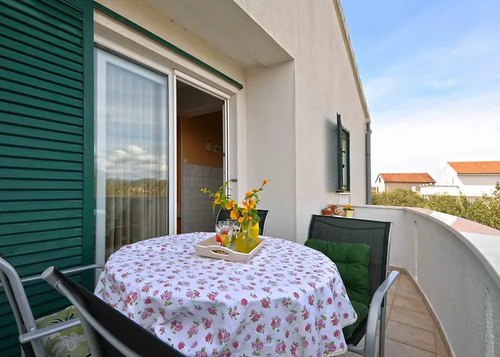 Ivan 公寓 穆泰尔岛