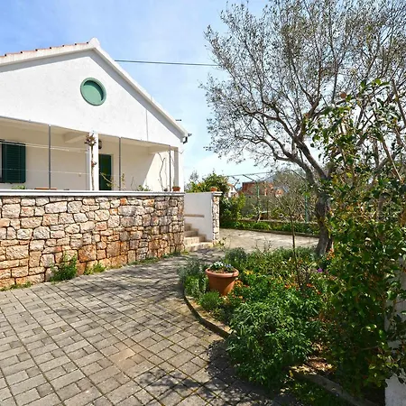 Ivan * Μούρτερ